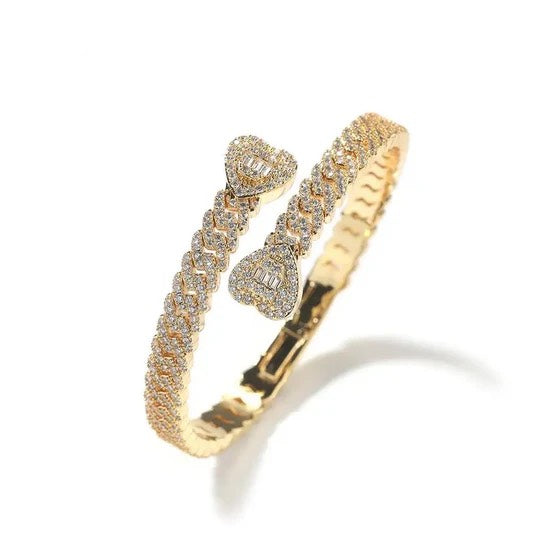 Hold My Heart Bangle ''Gold''
